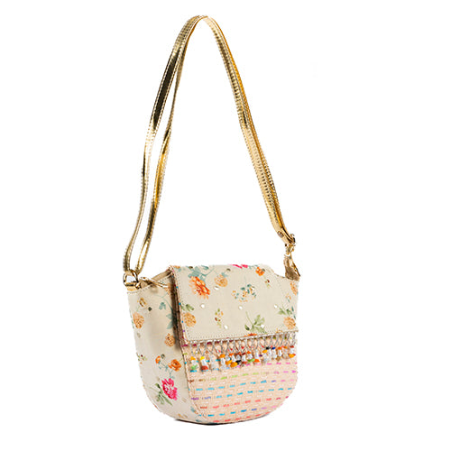 Day Dreamers Tassel Trail